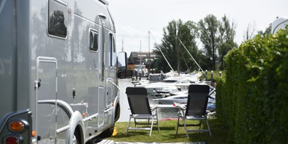 Motorhome parking space - Dordrecht - Recreatiepark Camping de Oude Maas
