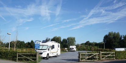 Motorhome parking space - Hunde erlaubt: Hunde teilweise - Netherlands - Wohnmobilstellplätze max. 2 Nächte - Camping Recreatiepark De Lucht