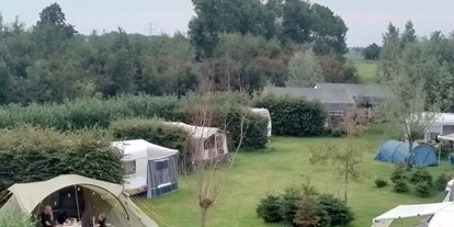 Reisemobilstellplatz - Hunde erlaubt: Hunde erlaubt - Friesland - schöne geräumige Stellplätze - SVR-Camping Pieters Farm