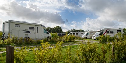 Reisemobilstellplatz - Art des Stellplatz: vor Campingplatz - Niederlande - Camperpark 't Veerse Meer