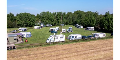 Reisemobilstellplatz - Art des Stellplatz: im Campingplatz - Gelderland - Minicamping 't Zotte Schaap