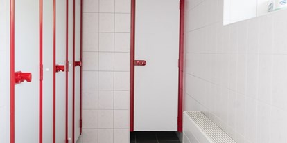 Reisemobilstellplatz - KAMPERLAND - Waschraum - Minicamping De Goudsbloem