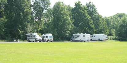 Reisemobilstellplatz - WLAN: nur um die Rezeption vorhanden - Rhauderfehn - Camping 't Plathuis