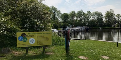 Reisemobilstellplatz - Oudega (Súdwest Fryslân) - Minicamping en Recreatiehaven it Kattegat – Ried