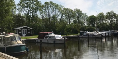 Reisemobilstellplatz - Oudega (Súdwest Fryslân) - Minicamping en Recreatiehaven it Kattegat – Ried