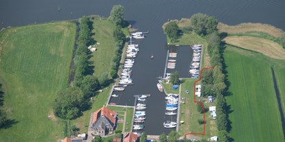 Motorhome parking space - Stromanschluss - Friesland - Camping am Wasser - Recreatiebedrijf De Koevoet