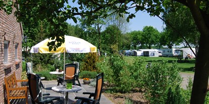 Reisemobilstellplatz - Art des Stellplatz: im Campingplatz - Nordbrabant - Minicamping De Hooiberg