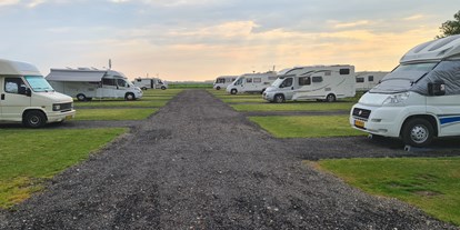 Motorhome parking space - Stromanschluss - Betuwe - Camperplaats de Ganzeheuvel