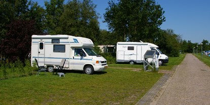 Motorhome parking space - Angelmöglichkeit - Friesland - Stichting Jachthaven Wartena