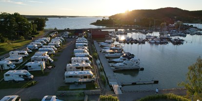 Reisemobilstellplatz - Umgebungsschwerpunkt: See - Südschweden - Stegeborgs Hamn