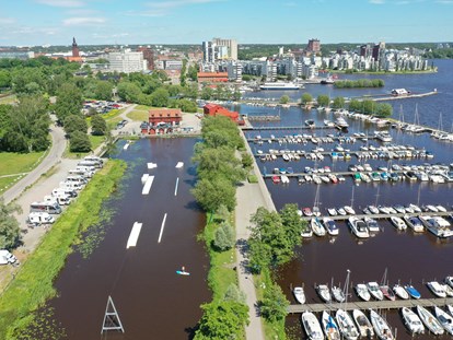 Motorhome parking space - Stromanschluss - Sweden - Västerås Gästhamn och husbilsparkering