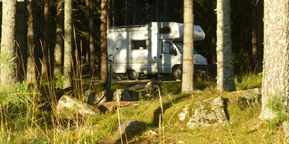 Reisemobilstellplatz - Südschweden - Stellplatz im Wald  - Glaskogens Camping