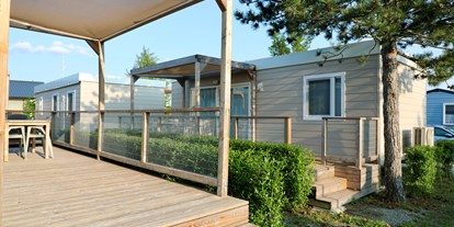 Motorhome parking space - Swimmingpool - Neusiedler See - Luxus Mobile Homes - Storchencamp Camping