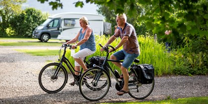 Motorhome parking space - WLAN: am ganzen Platz vorhanden - Styria - Perfekter Start für eine Radtour - 50Plus Campingpark Fisching