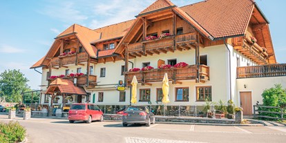 Reisemobilstellplatz - Umgebungsschwerpunkt: Berg - Österreich - Hausansicht - Alpengasthaus Moser