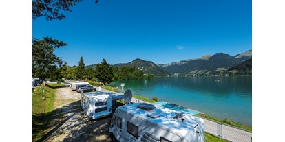 Reisemobilstellplatz - Art des Stellplatz: bei Gewässer - Tirol - Ferienpark Terrassencamping Sud-See