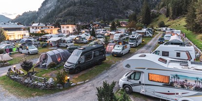 Reisemobilstellplatz - Art des Stellplatz: bei Gaststätte - Tirol - Naturcamping Kuprian