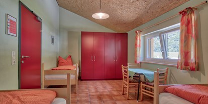 Motorhome parking space - Entsorgung Toilettenkassette - Nüziders - Schlafzimmer im Campinggebäude - Walch's Camping & Landhaus