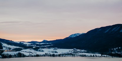 Reisemobilstellplatz - Umgebungsschwerpunkt: am Land - Region Mondsee - Blick übern See - AustriaCamp Mondsee