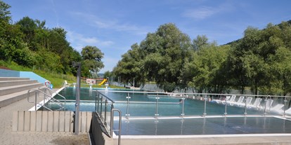 Reisemobilstellplatz - Frischwasserversorgung - Oberösterreich - Freibad - Camping an der Donau