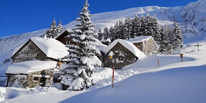 Reisemobilstellplatz - Wintercamping - Schweiz - Zumdorf....... offiziell das Kleinste Dorf der Schweiz - Zumdorf Hospental
