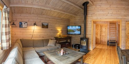 Reisemobilstellplatz - Duschen - Norwegen - Unsere größten Hütten haben 3 Schlafzimmer, Kamin, Bad und Küche mit Backofen, großem Kühlschrank und Veranda mit toller Aussicht auf Østerbø - Østerbø Fjellstove