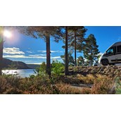 RV parking space - Schöne Aussicht vom Kiesplateau - Kilefjorden Camping