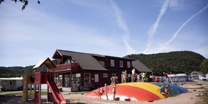 Reisemobilstellplatz - Bademöglichkeit für Hunde - Norwegen - Solstrand Camping