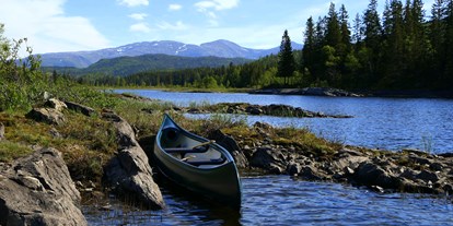 Reisemobilstellplatz - Umgebungsschwerpunkt: am Land - Norwegen - Wir vermieten Ruderbot, Kano und Kayak - Velfjord Camping & Hytter