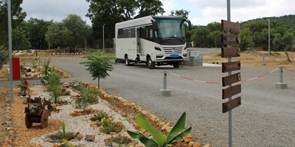 Reisemobilstellplatz - Duschen - Algarve - Motorhome Ecopark São Brás de Alportel