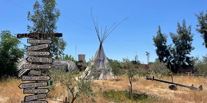 Reisemobilstellplatz - Art des Stellplatz: im Campingplatz - Andalusien - Global Tribe Eco-Campsite
