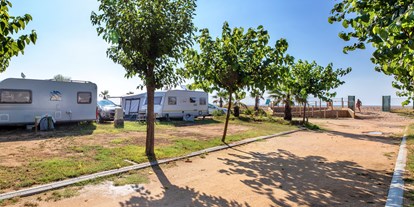 Reisemobilstellplatz - Umgebungsschwerpunkt: Strand - Santa Susanna - Camping El Pinar