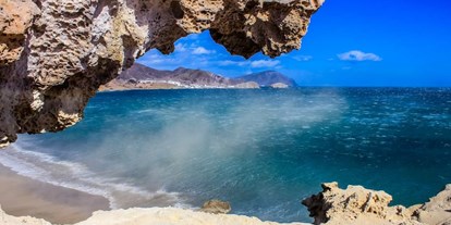 Reisemobilstellplatz - Umgebungsschwerpunkt: Strand - Costa de Almería - Duna fósil de Los Escullos - Camper Área Cabo de Gata