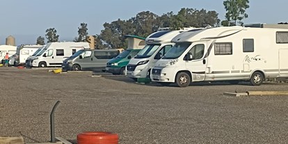 Motorhome parking space - Umgebungsschwerpunkt: Meer - Andalusia - Camper Área Cabo de Gata