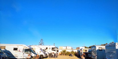 Motorhome parking space - Frischwasserversorgung - Costa de Almería - Cristobal Caparros