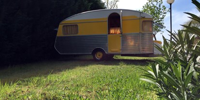 Reisemobilstellplatz - Wohnwagen erlaubt - Spanien - Premium-Stellplatz 70 m2
 - Camping Maceira