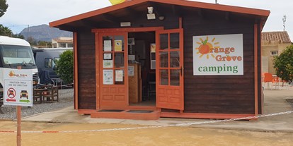 Motorhome parking space - Wohnwagen erlaubt - Spain - 
Orange Grove ein kleiner ruhiger Campingplatz auf dem Land. - Orange Grove Camper Park