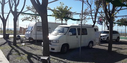 Motorhome parking space - Wohnwagen erlaubt - Spain - Camping Playa Almayate Costa