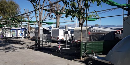 Motorhome parking space - Wohnwagen erlaubt - Costa del Sol - Camping Playa Almayate Costa