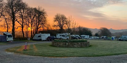 Motorhome parking space - Great Britain - Upper Hurst Farm Caravans & Camping