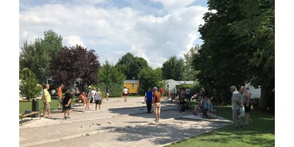 Motorhome parking space - Grauwasserentsorgung - Pas de Calais - Petanque contest - Camping de la Sensée
