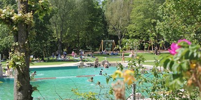 Reisemobilstellplatz - Mühlheim an der Donau - Wasserspielplatz für die ganz kleinen Gäste - Campinggarten Leibertingen