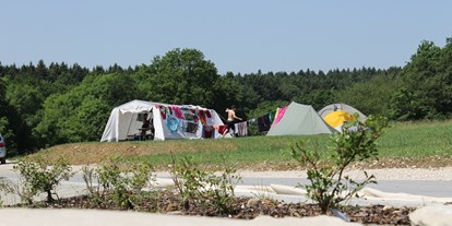 Reisemobilstellplatz - Wohnwagen erlaubt - Region Schwaben - Zeltwiese - Campinggarten Leibertingen
