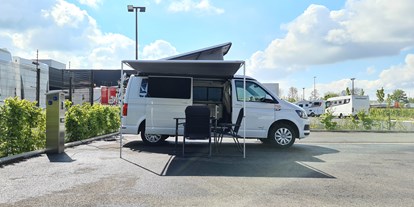 Motorhome parking space - Tournai - Camperplaats Vanomobil Deerlijk