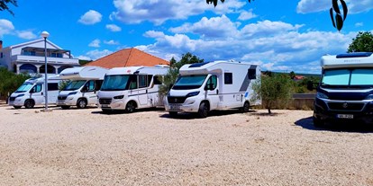Motorhome parking space - Wohnwagen erlaubt - Zadar - Šibenik - Camping Sukošan Beach