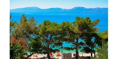 Reisemobilstellplatz - Umgebungsschwerpunkt: Meer - Dalmatien - plaža sa 2 restorana - Mini Camp Podaca