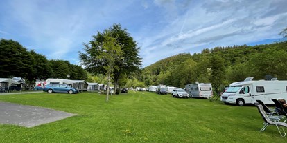 Motorhome parking space - Duschen - Eifel - Camping Tintesmühle