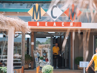 Reisemobilstellplatz - Frischwasserversorgung - MCM Restaurant and Lunge Bar - MCM Camping