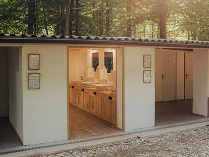 Reisemobilstellplatz - Angelmöglichkeit - Part of our toilete areas. - Forest Camping Mozirje