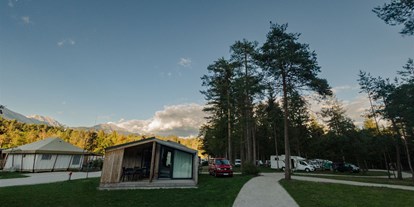 Motorhome parking space - Duschen - Slovenia - River Camping Bled